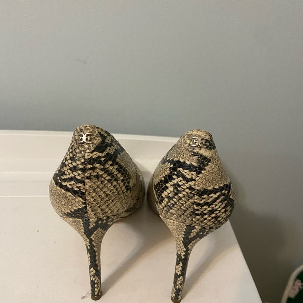 Sam Edelman Beige and Black Snakeskin Heels - Picture 4 of 4
